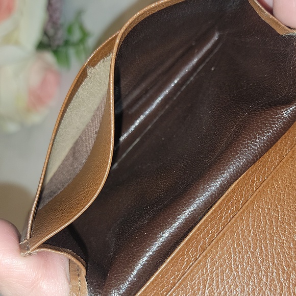 Authentic YSL card wallet - Picture 8 of 8